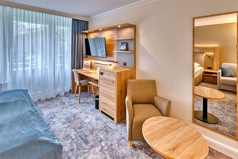 Ringhotel Ahrensburg image