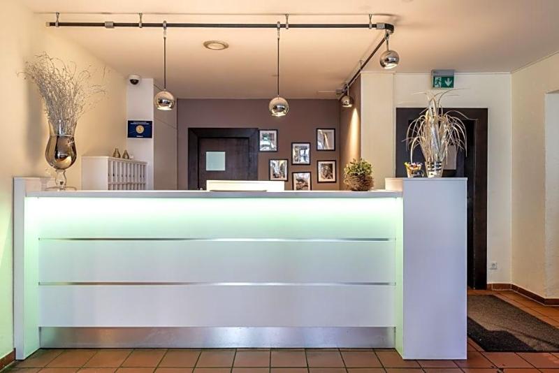 Hotel Wandinger Hof By Lehmann Hotels image