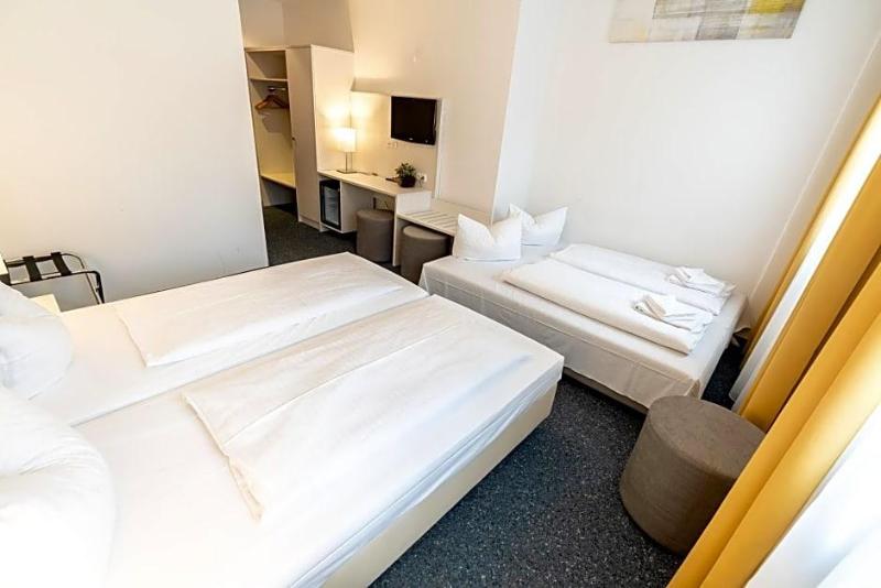 Hotel Wandinger Hof By Lehmann Hotels image