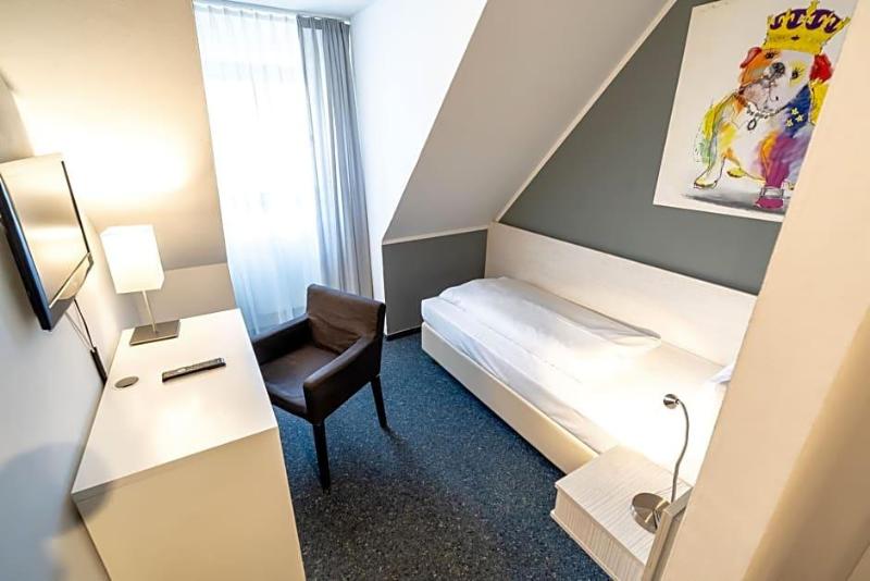 Hotel Wandinger Hof By Lehmann Hotels image