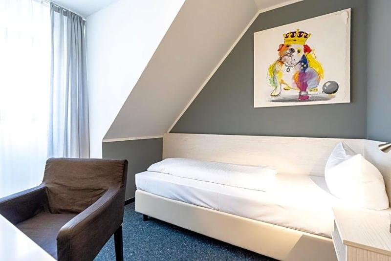 Hotel Wandinger Hof By Lehmann Hotels image