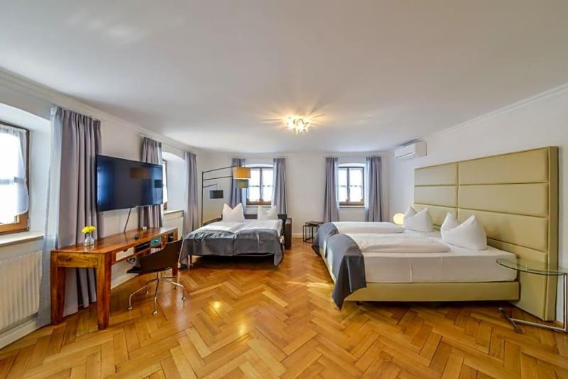 Hotel Wandinger Hof By Lehmann Hotels image