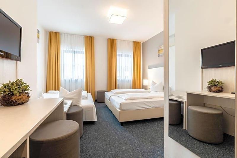 Hotel Wandinger Hof By Lehmann Hotels image