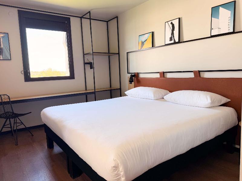 Ibis Lunel Petite Camargue image