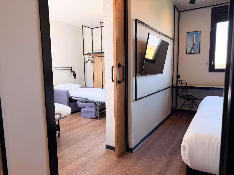 Ibis Lunel Petite Camargue image