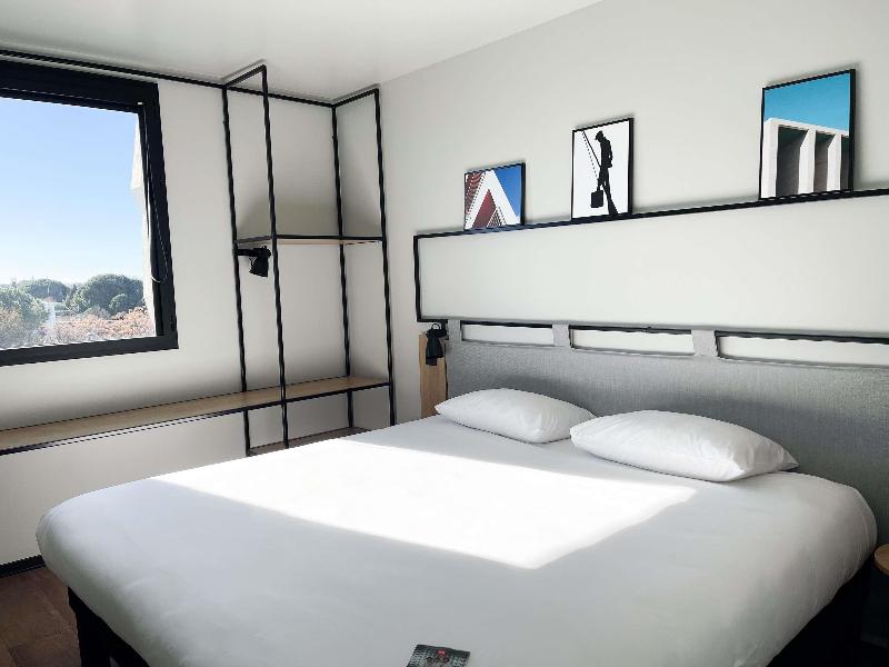 Ibis Lunel Petite Camargue image