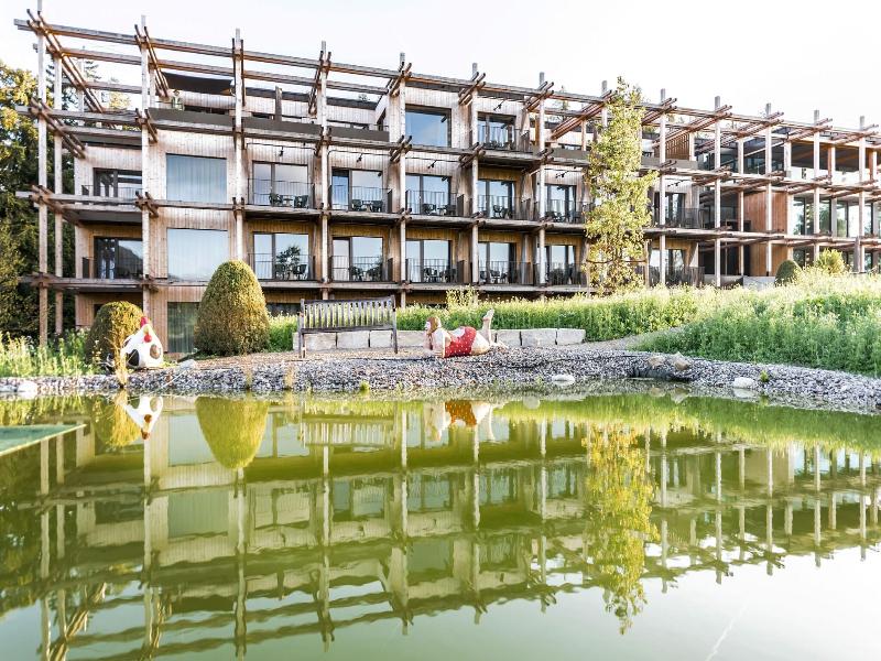 Hotel Bergeblick image