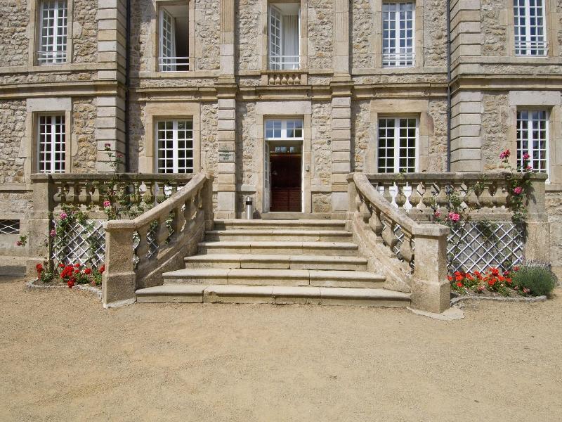 Domaine De Barres image