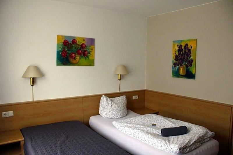 Landhotel Garni Am Mv Hlenwv Rth image