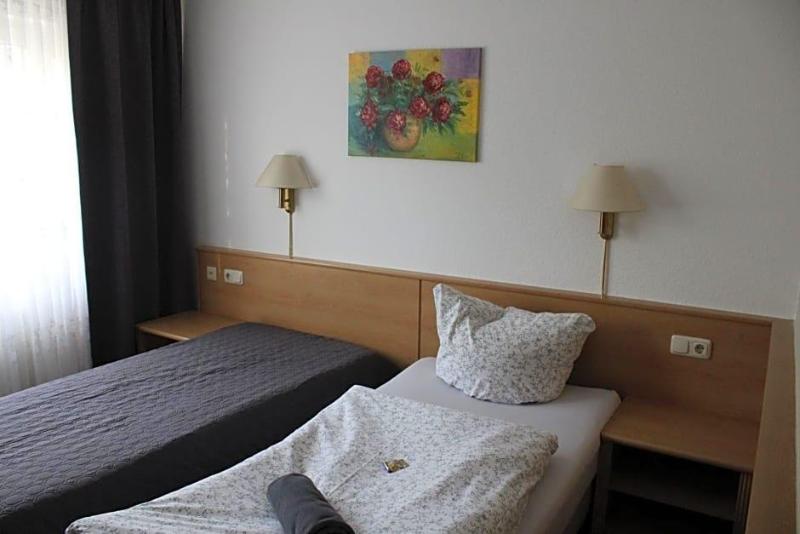 Landhotel Garni Am Mv Hlenwv Rth image