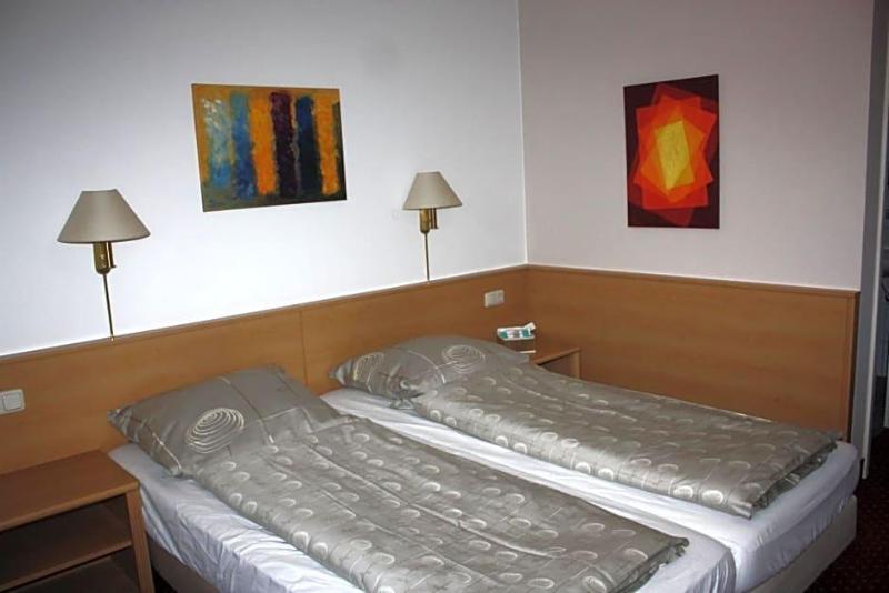 Landhotel Garni Am Mv Hlenwv Rth image