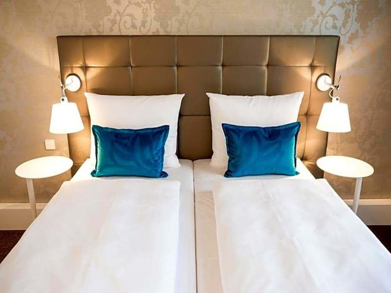 Motel One Magdeburg image