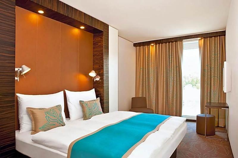 Motel One Magdeburg image