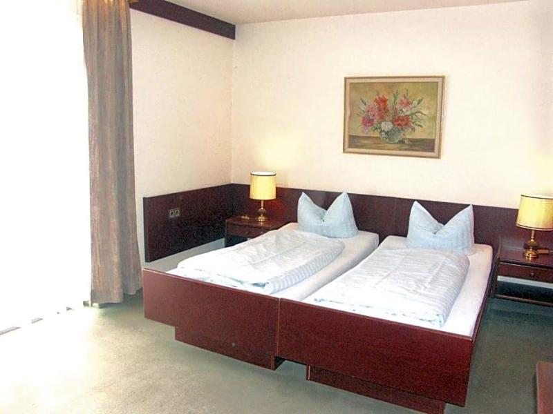Hotel Park Eden image
