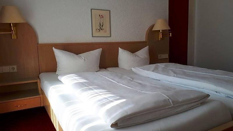 Hotel Park Eden image