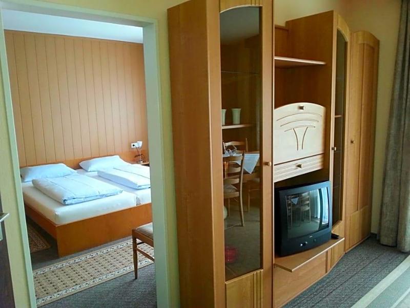 Hotel Park Eden image