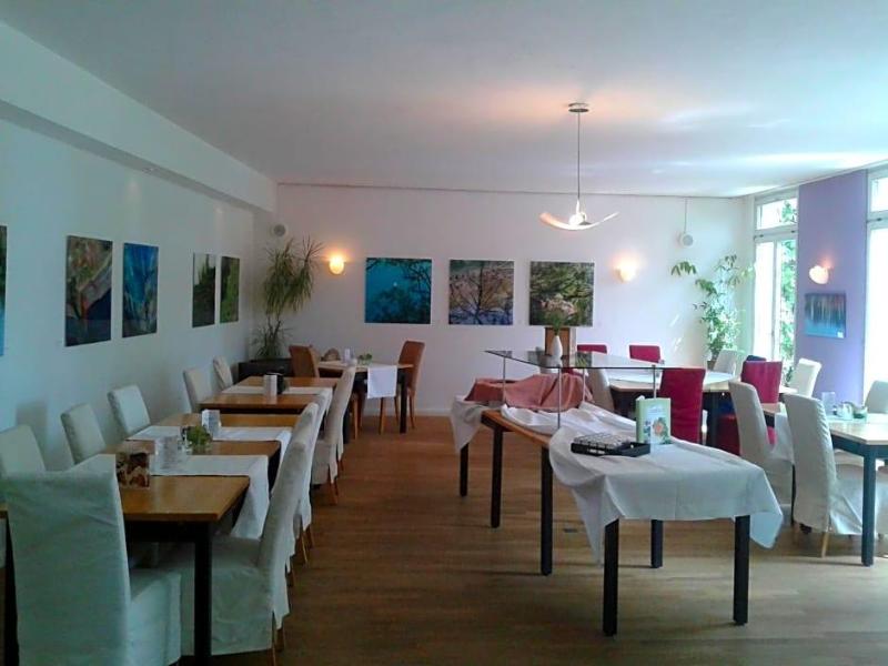 Hotel Am Fluss image