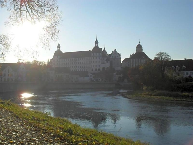 Hotel Am Fluss image