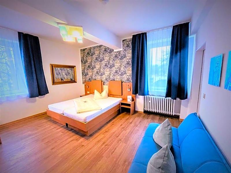 Arena Hotel image