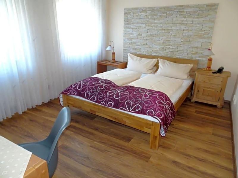 Hotel Weinstube Restaurant Filling image