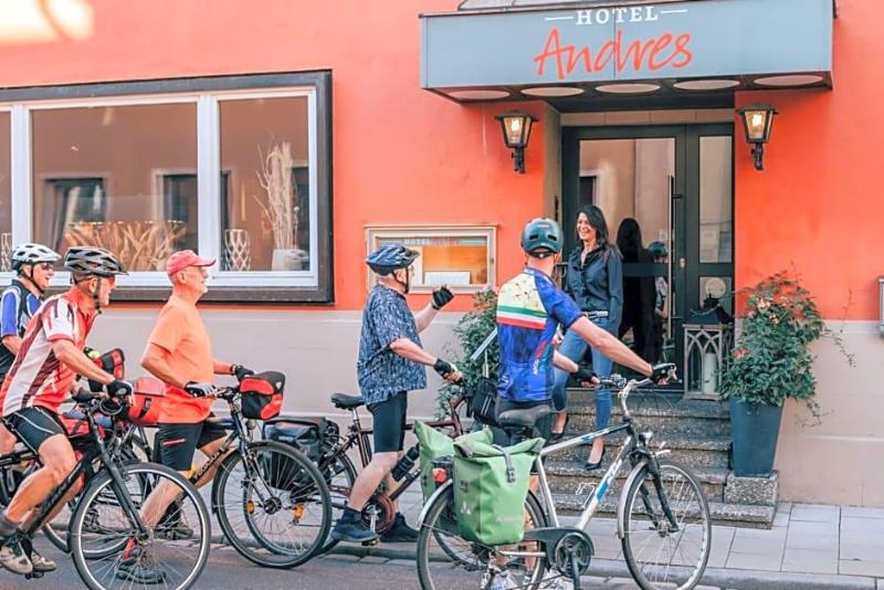Hotel Andres image