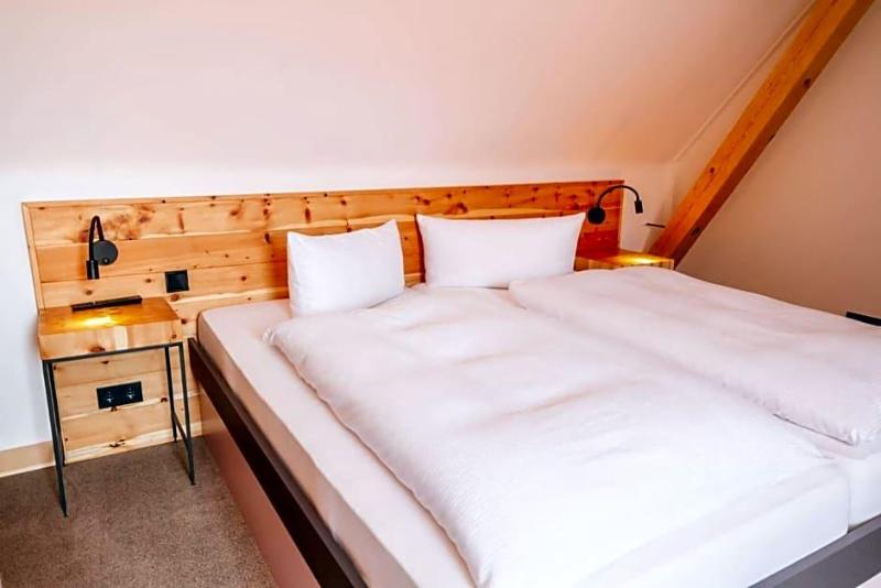 Hotel Andres image