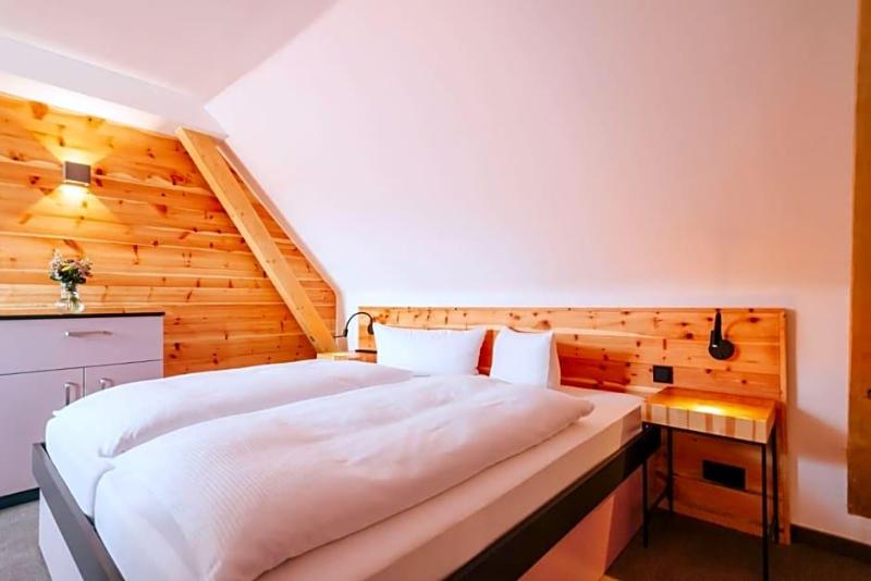 Hotel Andres image