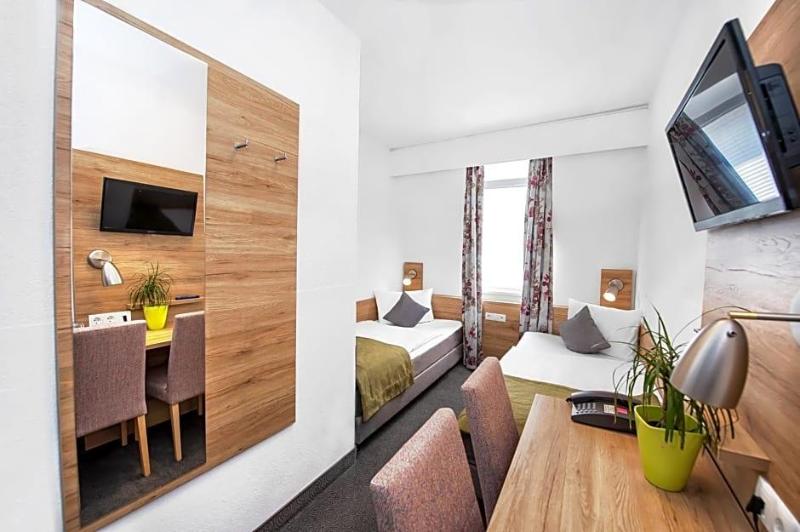 Hotel Andres image