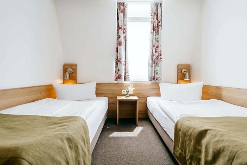 Hotel Andres image