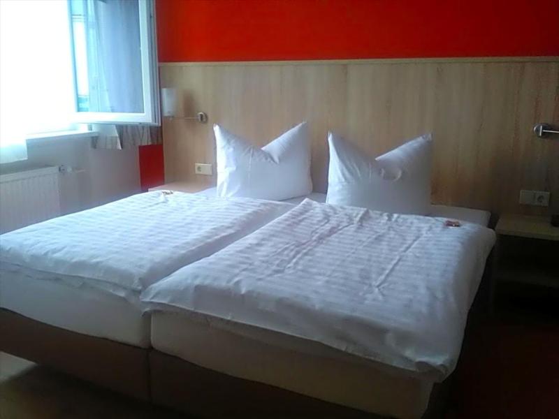 Hotel Rheinkrone image