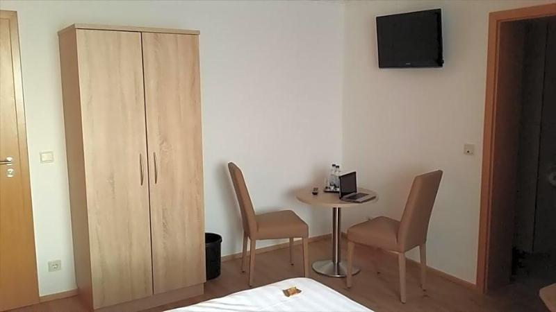 Hotel Rheinkrone image