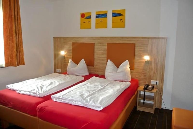 Hotel Art Ambiente image