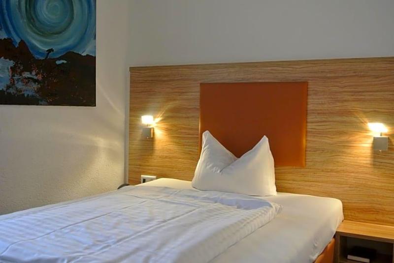 Hotel Art Ambiente image