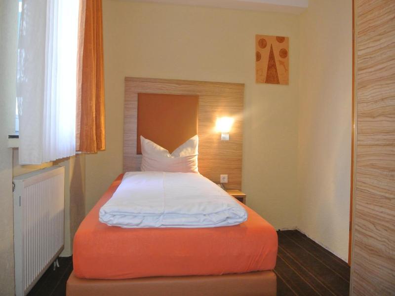 Hotel Art Ambiente image