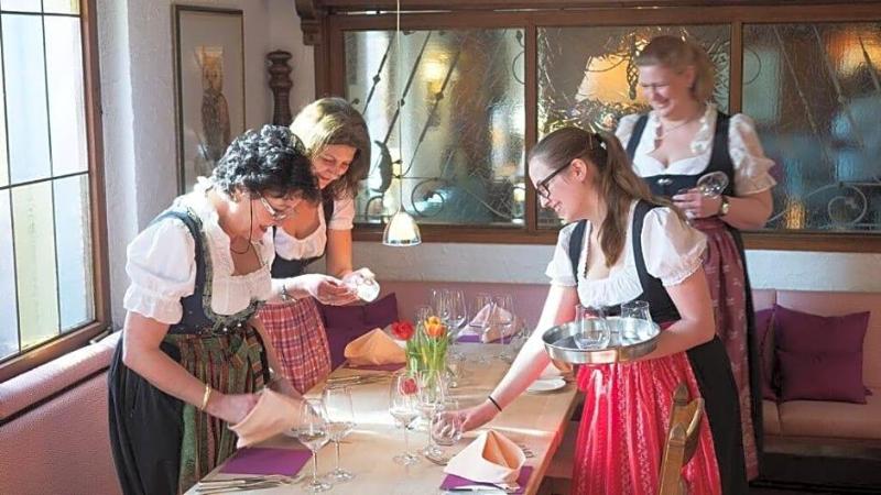 Hotel Restaurant Krehl S Linde image