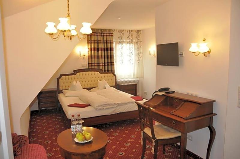 Hotel Restaurant Krehl S Linde image