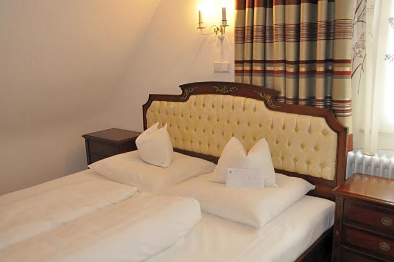 Hotel Restaurant Krehl S Linde image