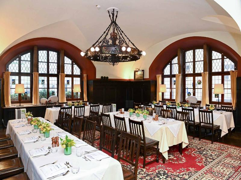 Hotel Bischofshof Am Dom image