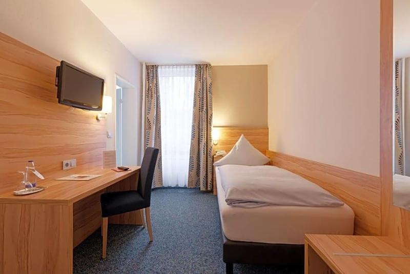 Alfa Hotel image