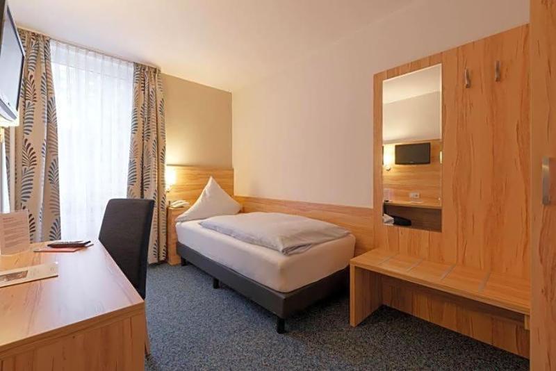 Alfa Hotel image