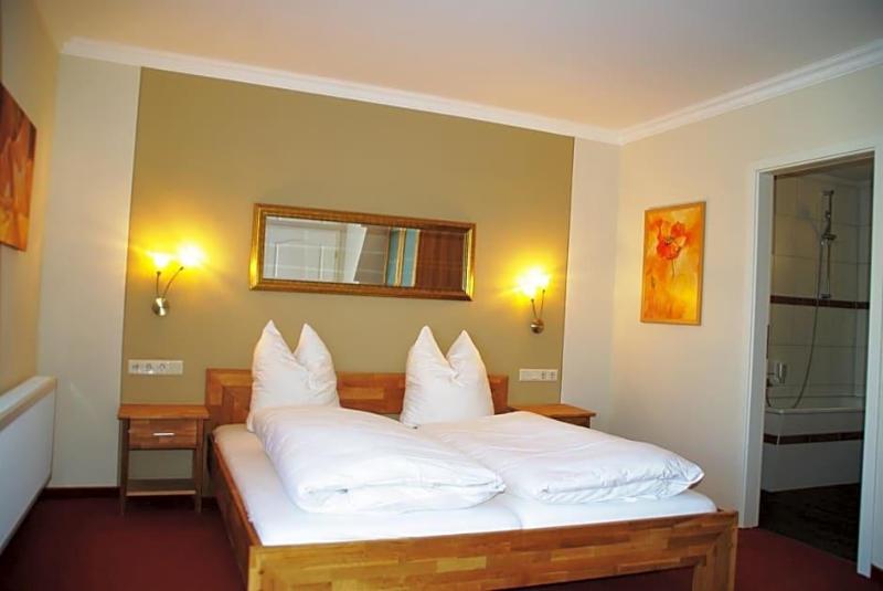 Landhotel Heidekrug image