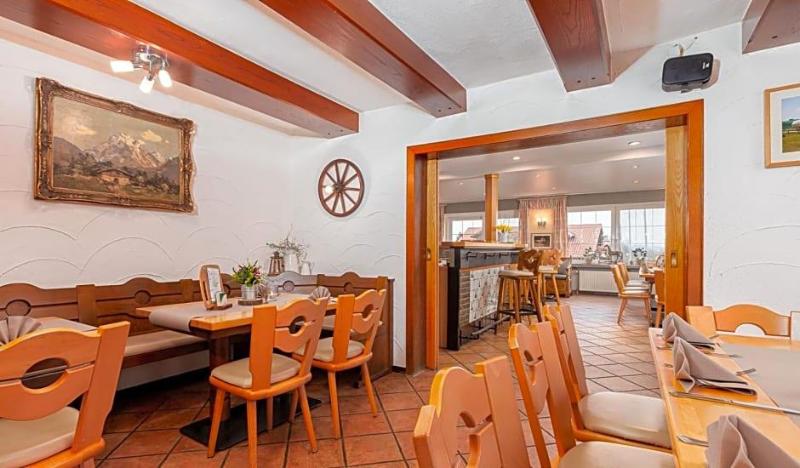 Hotel Landgasthof Hv Lzer image