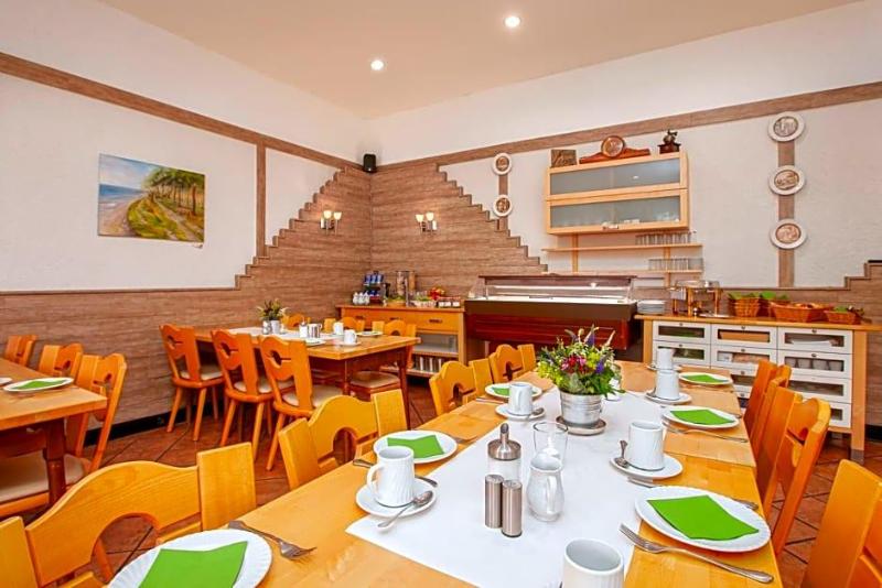 Hotel Landgasthof Hv Lzer image