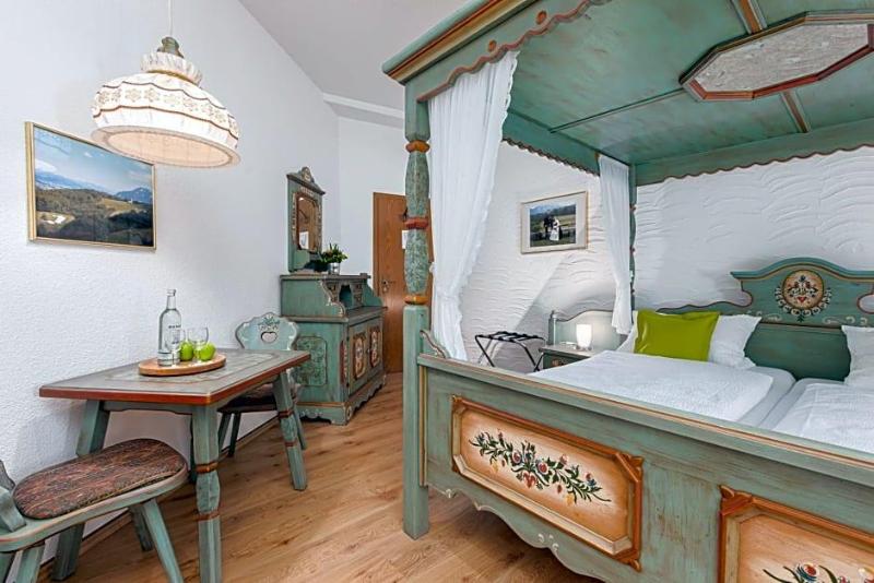 Hotel Landgasthof Hv Lzer image