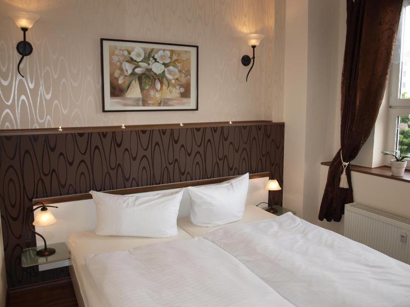 Hotel Am Schv Tzenberg image