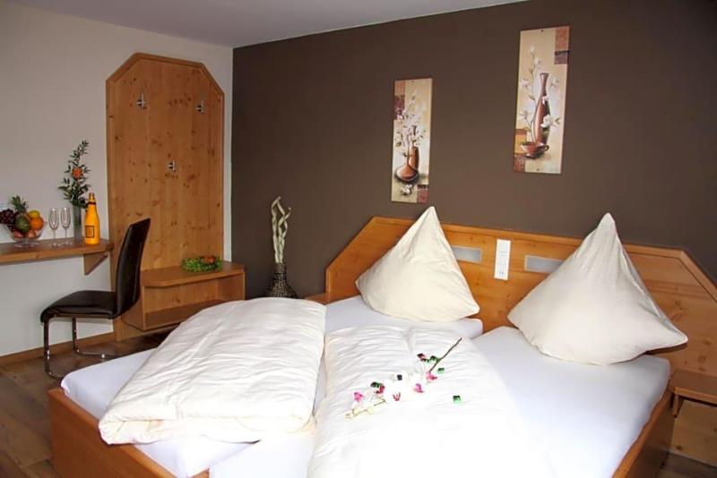 Hotel Restaurant Eberlwirt image