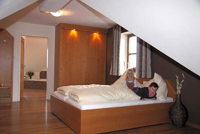 Hotel Restaurant Eberlwirt image