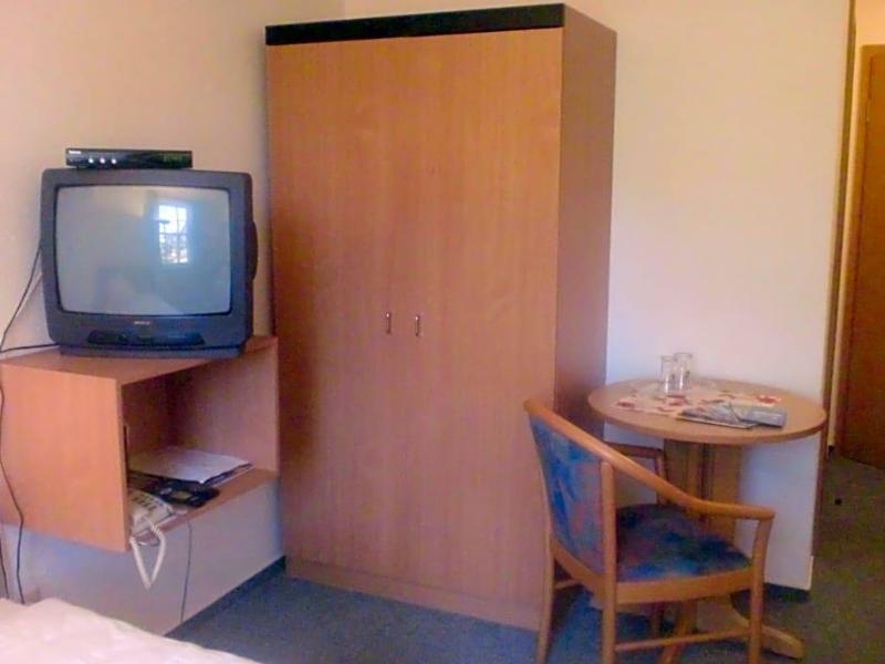 Hotel Restaurant Zum Firstenstein image