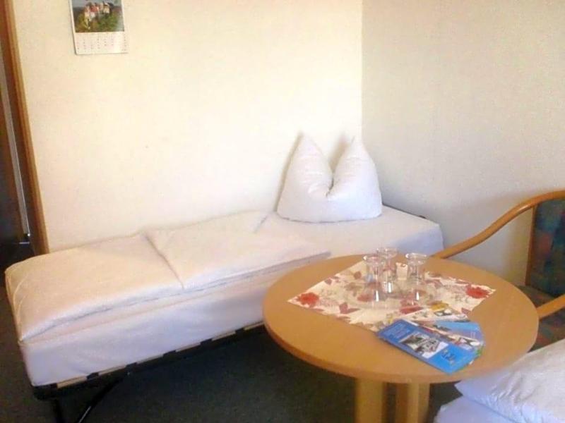 Hotel Restaurant Zum Firstenstein image