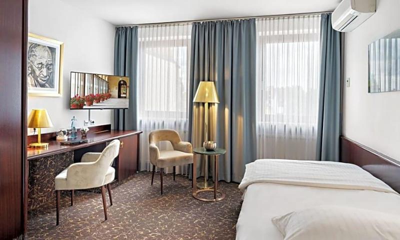 City Hotel Aschaffenburg image